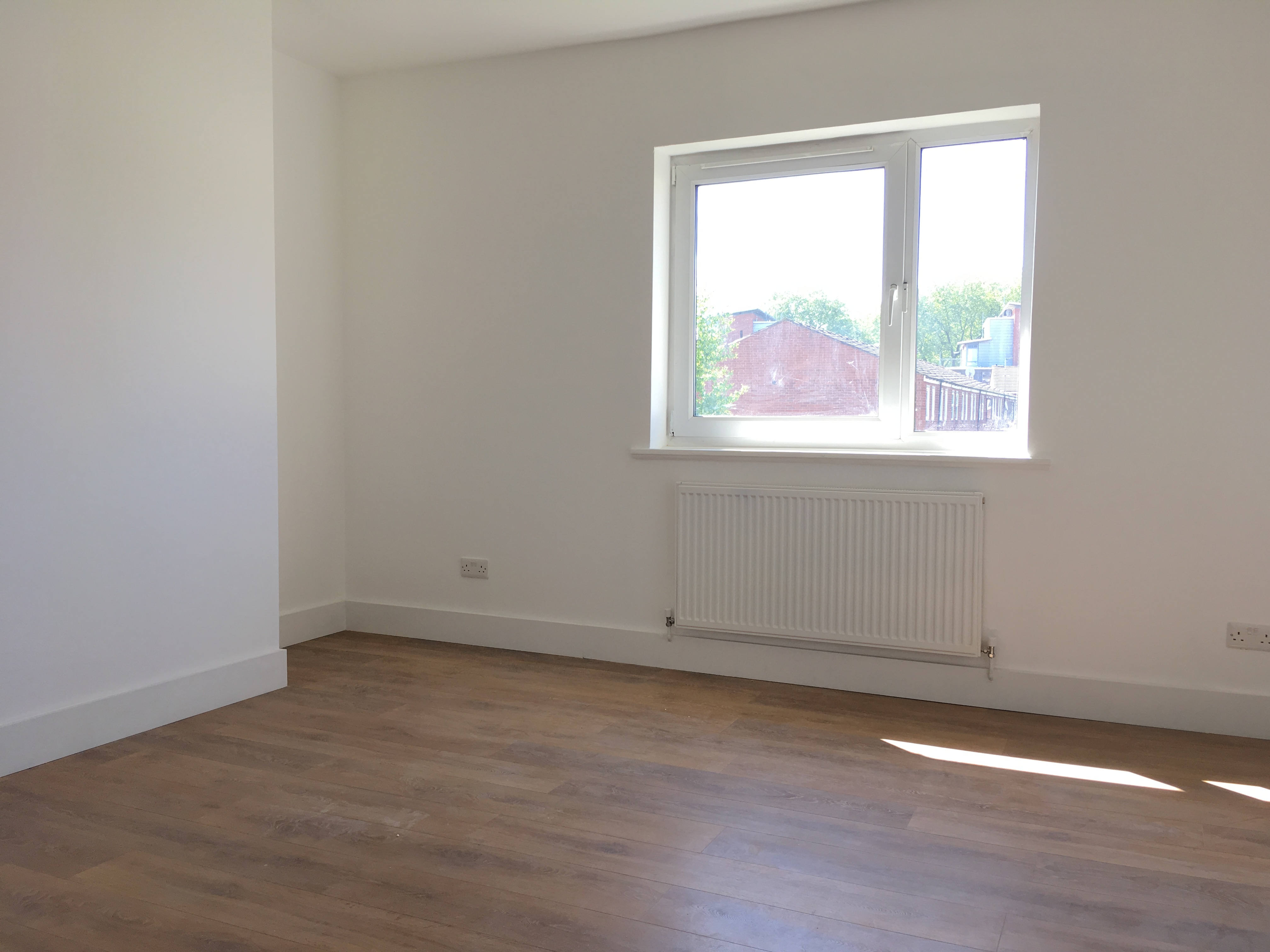 Spacious 2/3 bedroom flat to let Upper Clapton, Hackney E5.