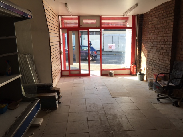 Well-located shop to let situated in Walthamstow London E17